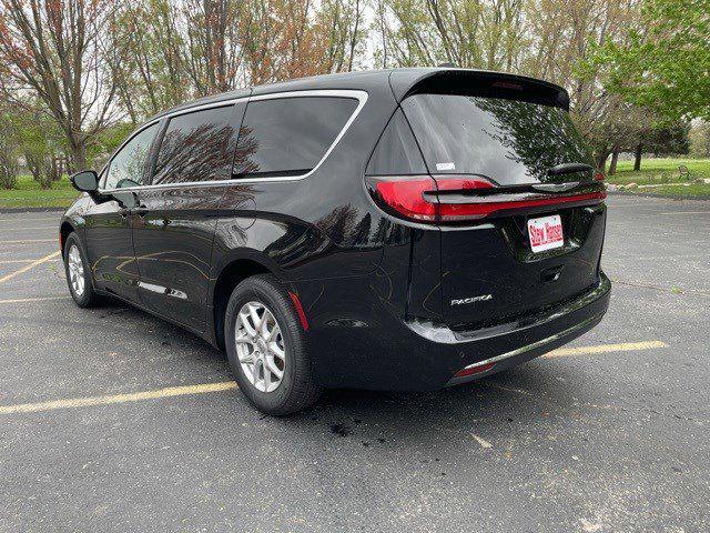 2025 Chrysler Pacifica PACIFICA SELECT