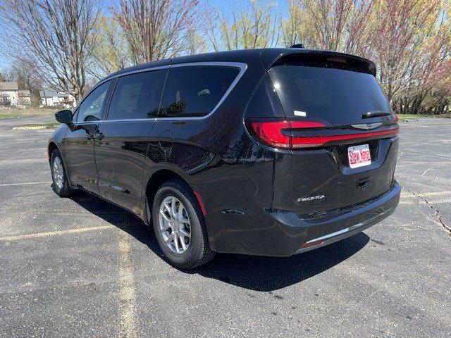 2025 Chrysler Pacifica PACIFICA SELECT