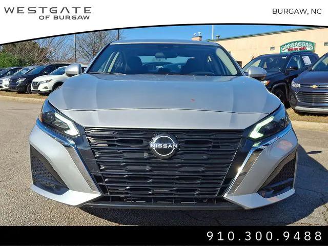 2023 Nissan Altima SV FWD