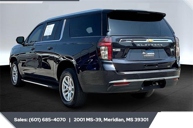2023 Chevrolet Suburban 2WD LT