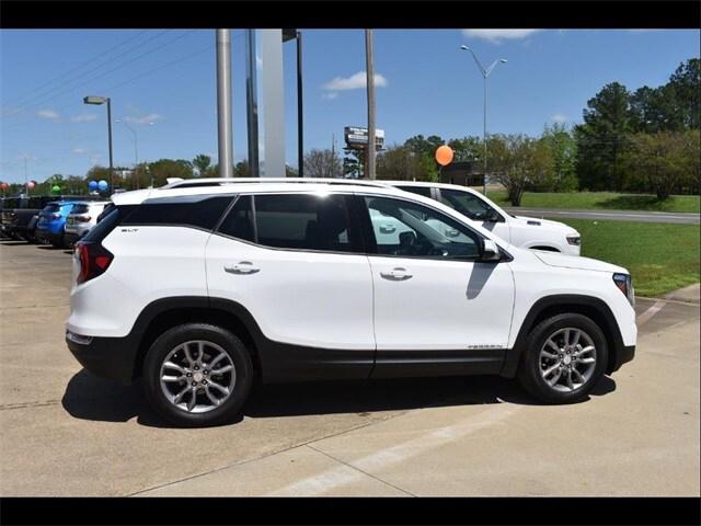 2024 GMC Terrain FWD SLT