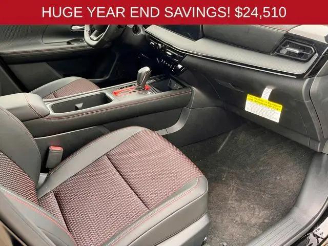 2025 Nissan Kicks SR Intelligent AWD