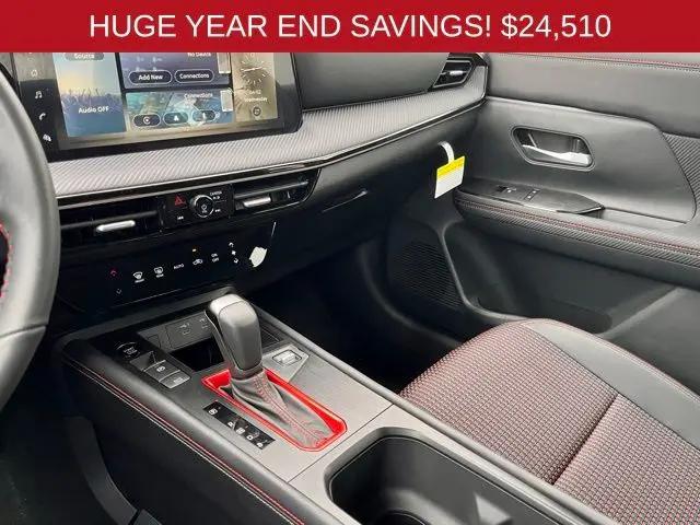2025 Nissan Kicks SR Intelligent AWD