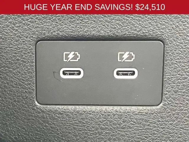 2025 Nissan Kicks SR Intelligent AWD