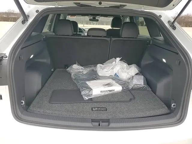 2025 Volkswagen Atlas Cross Sport 2.0T SE