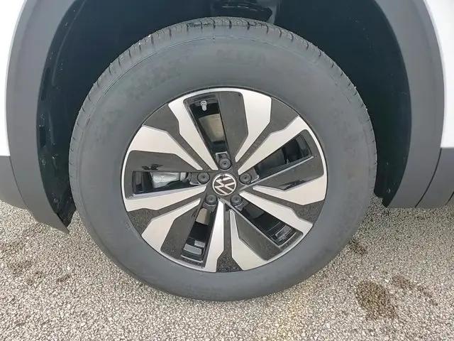 2025 Volkswagen Atlas Cross Sport 2.0T SE