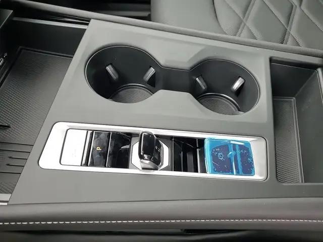 2025 Volkswagen Atlas Cross Sport 2.0T SE