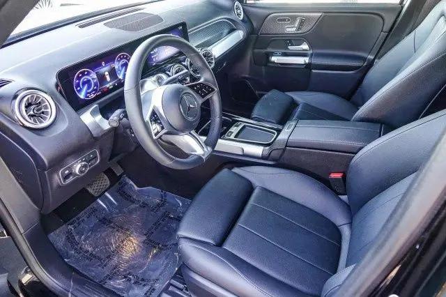 2024 Mercedes-Benz EQB 300 4MATIC