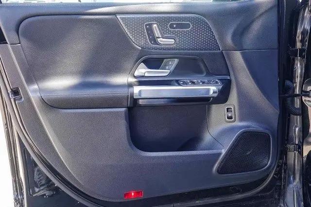 2024 Mercedes-Benz EQB 300 4MATIC