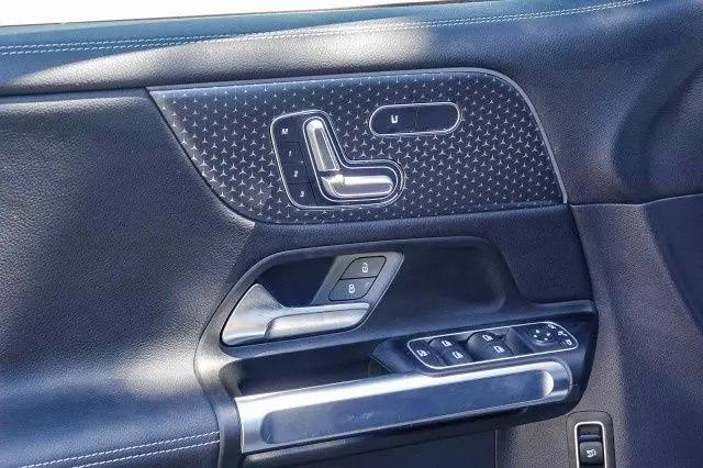 2024 Mercedes-Benz EQB 300 4MATIC