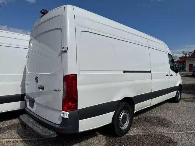 2023 Mercedes-Benz Sprinter Cargo Van High Roof 4-Cyl Gas