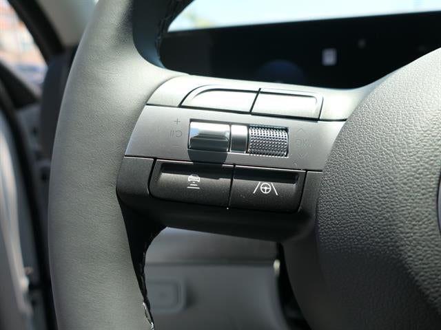 2025 Hyundai Kona EV SEL - Photo 14