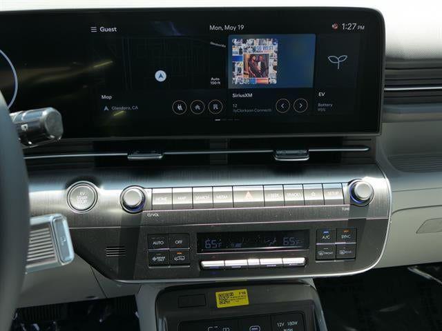 2025 Hyundai Kona EV SEL - Photo 19