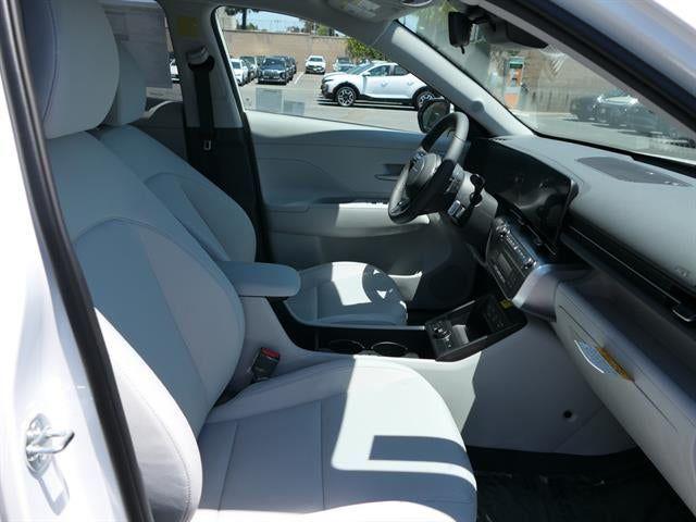 2025 Hyundai Kona EV SEL - Photo 25