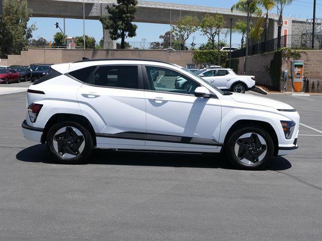 2025 Hyundai Kona EV SEL - Photo 28