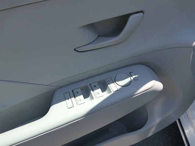 2025 Hyundai Kona EV SEL - Photo 39