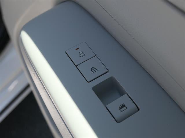2025 Hyundai Kona EV SEL - Photo 50