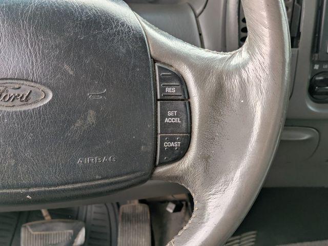 1999 Ford F-150 XLT