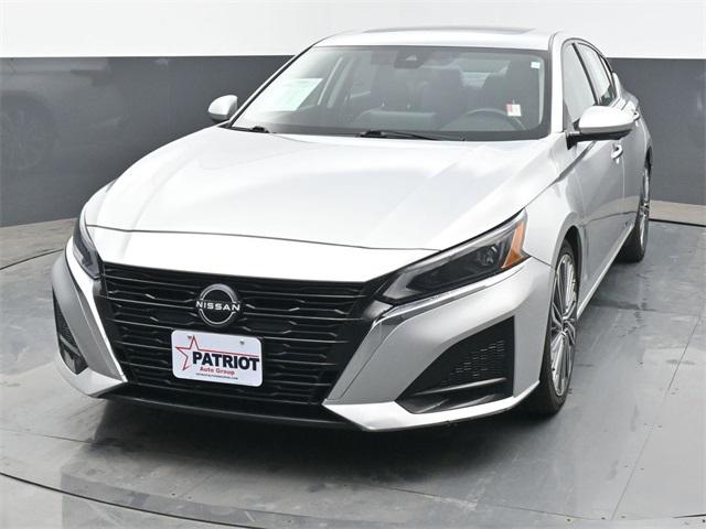 2023 Nissan Altima SL FWD