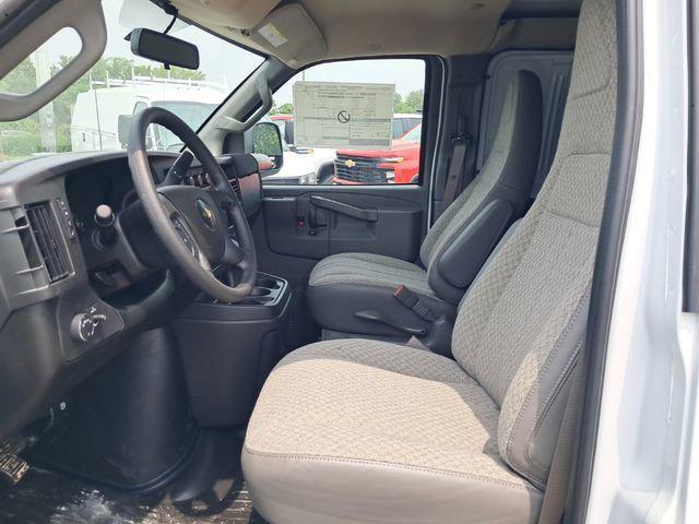 2025 Chevrolet Express Cargo Van RWD 3500 Extended Wheelbase WT