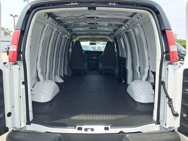 2025 Chevrolet Express Cargo Van RWD 3500 Extended Wheelbase WT