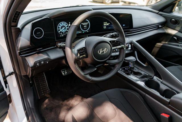 2025 Hyundai Elantra Hybrid SEL Sport