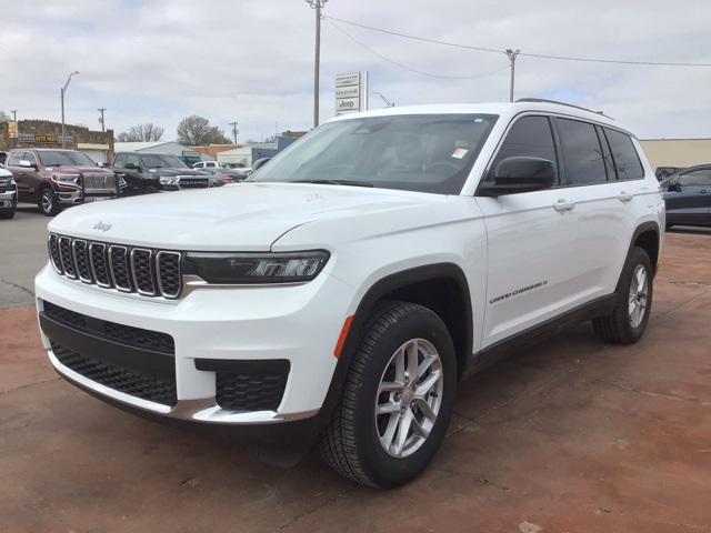 2023 Jeep Grand Cherokee L Laredo 4x2
