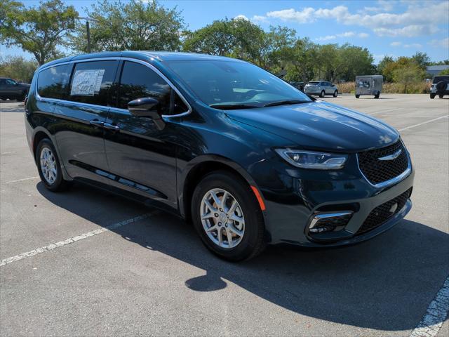 2025 Chrysler Pacifica PACIFICA SELECT