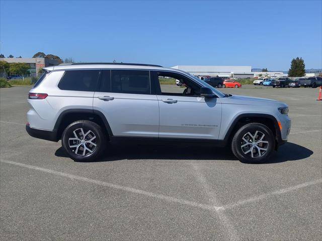 2025 Jeep Grand Cherokee GRAND CHEROKEE L LIMITED 4X4 2025 Jeep Grand Cherokee GRAND CHEROKEE L LIMITED 4X4