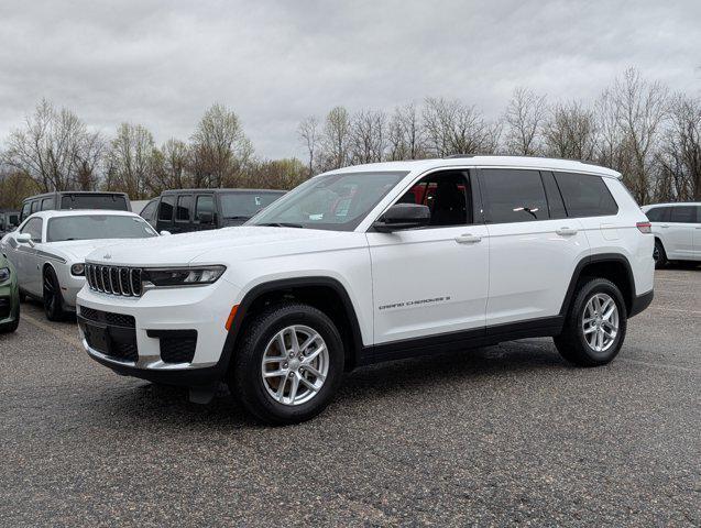 2022 Jeep Grand Cherokee L Laredo 4x4