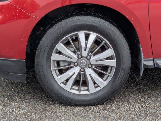 2017 Nissan Pathfinder SV