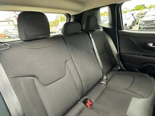 2020 Jeep Renegade Altitude FWD