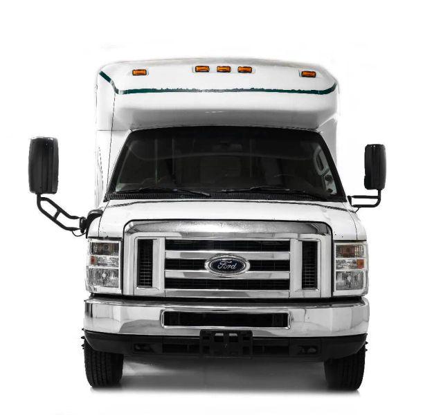 2016 Ford E-350 Cutaway Base