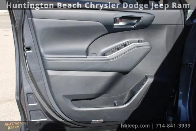 2024 Toyota Highlander XLE