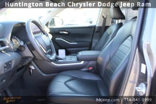 2024 Toyota Highlander XLE