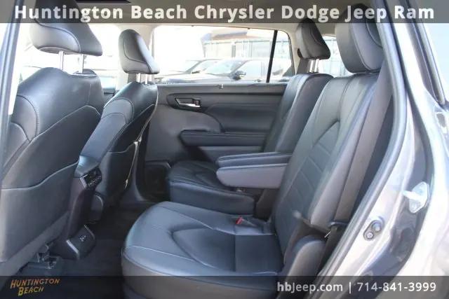 2024 Toyota Highlander XLE