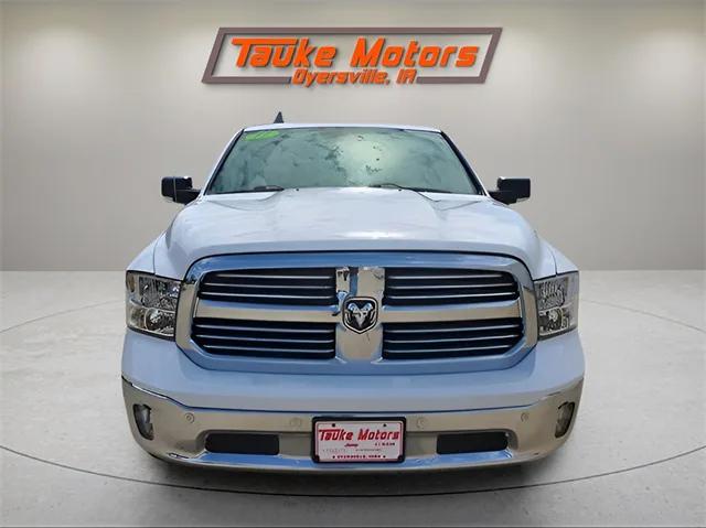 2017 RAM 1500 Big Horn Crew Cab 4x4 57 Box