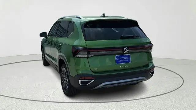 2025 Volkswagen Taos 1.5T SE Black