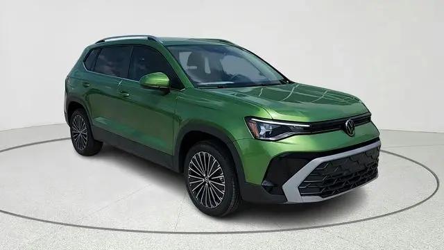 2025 Volkswagen Taos 1.5T SE Black for sale in Richardson, TX