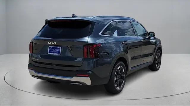 2025 Kia Sorento S