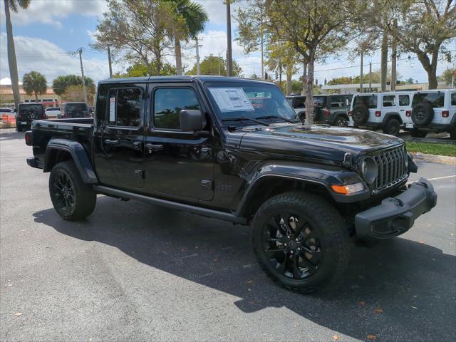 2025 Jeep Gladiator GLADIATOR NIGHTHAWK 4X4
