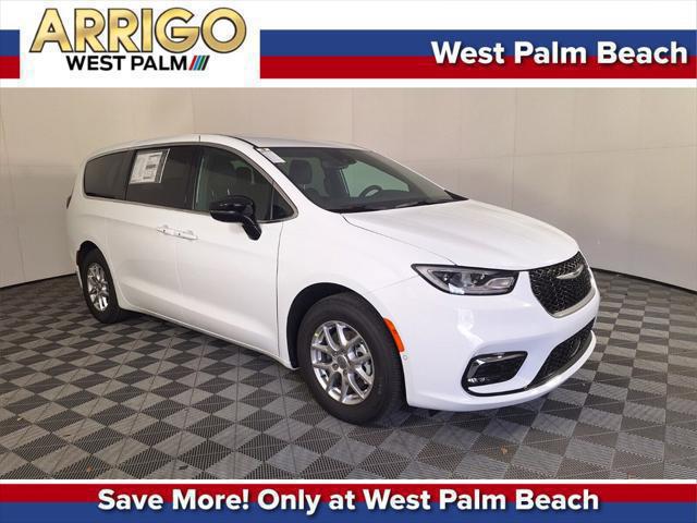 2025 Chrysler Pacifica PACIFICA SELECT