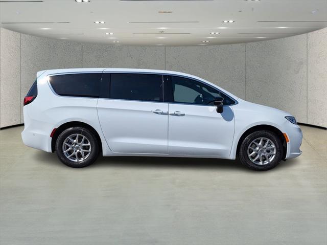 2025 Chrysler Pacifica PACIFICA SELECT