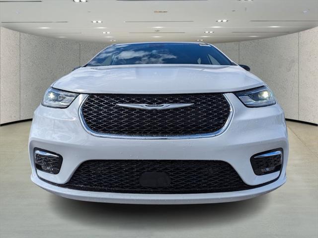 2025 Chrysler Pacifica PACIFICA SELECT
