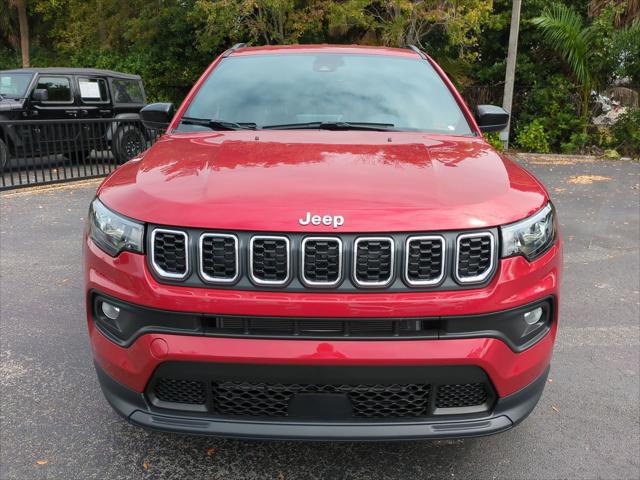 2025 Jeep Compass COMPASS LATITUDE 4X4