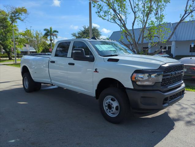 2024 RAM Ram 3500 RAM 3500 TRADESMAN CREW CAB 4X4 8 BOX