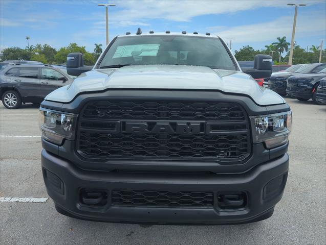 2024 RAM Ram 3500 RAM 3500 TRADESMAN CREW CAB 4X4 8 BOX