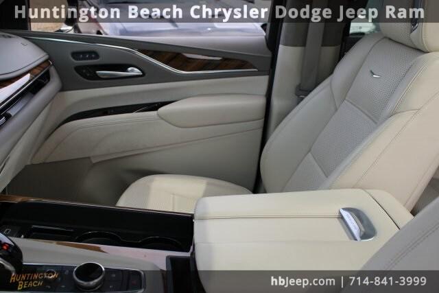 2023 Cadillac Escalade 4WD Sport Platinum