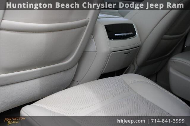 2023 Cadillac Escalade 4WD Sport Platinum