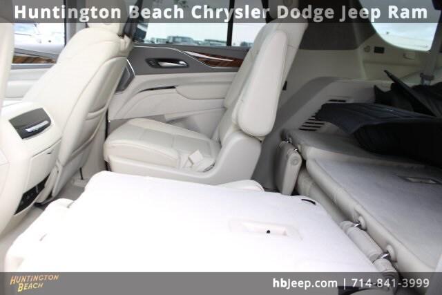 2023 Cadillac Escalade 4WD Sport Platinum